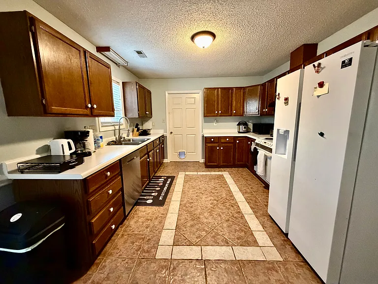 2809 Faircroft Way — Photo 8