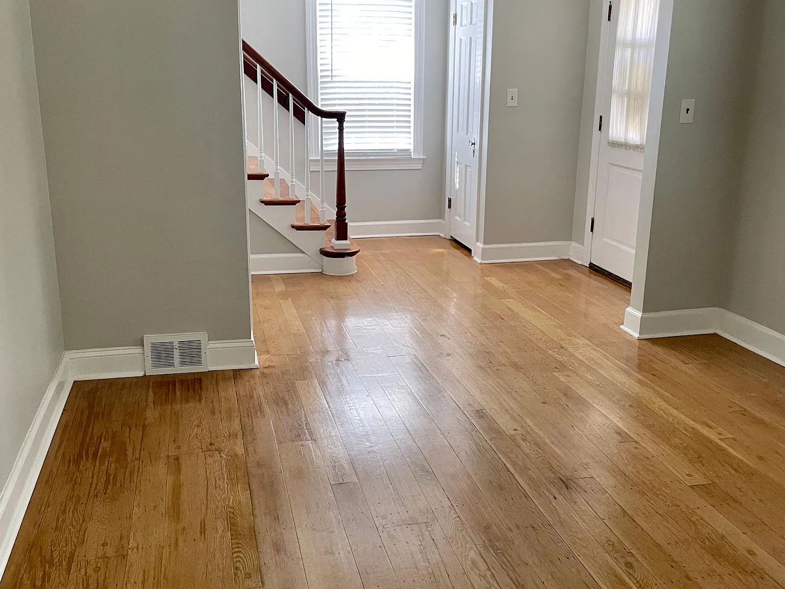 203 Sage Rd — Photo 2