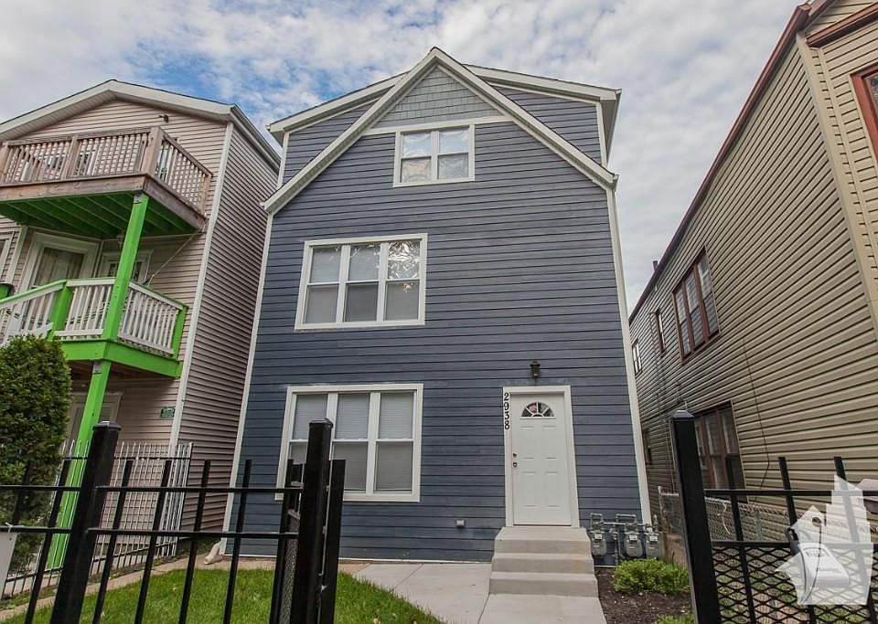 1st image of 2938 N Hamlin Ave #1PPP