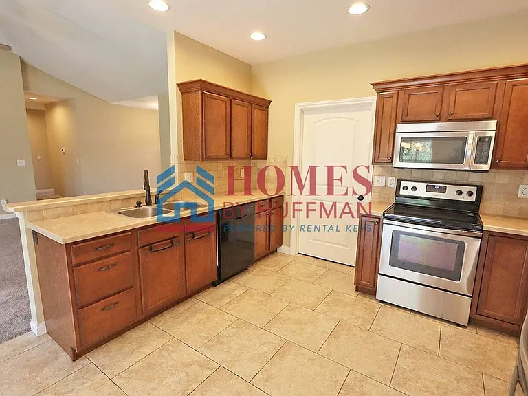 2966 Megan Dr — Photo 12