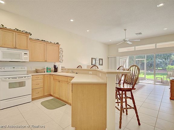 2nd image of 2813 Lake June Blvd