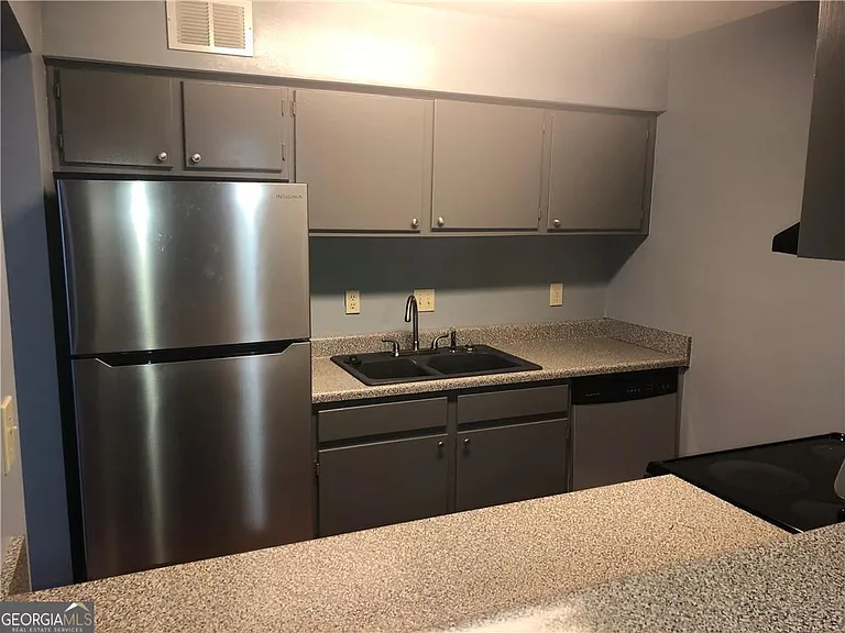 2213 Huntingdon Chase — Photo 3