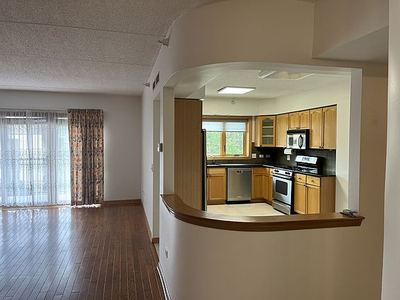 5th image of 650 S River Rd Unit 301