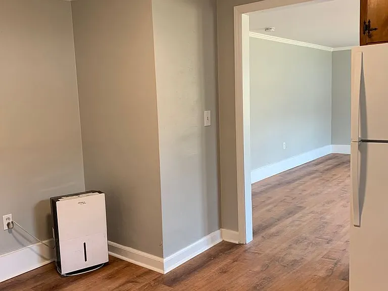 870AB - 316 Reynolds Ave DM — Photo 3