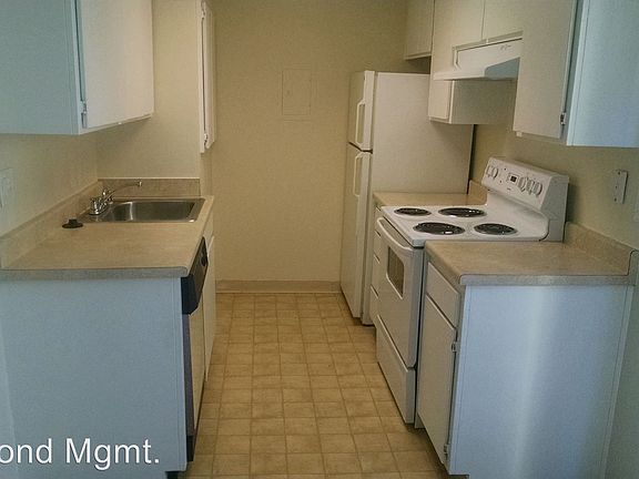 4th image of 2805 H St APT 02