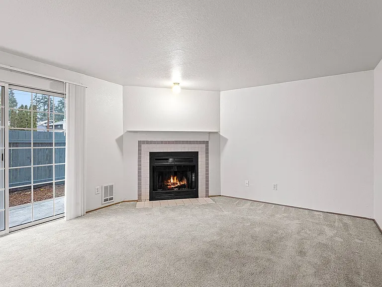 Heron View Apartment Homes — Photo 36