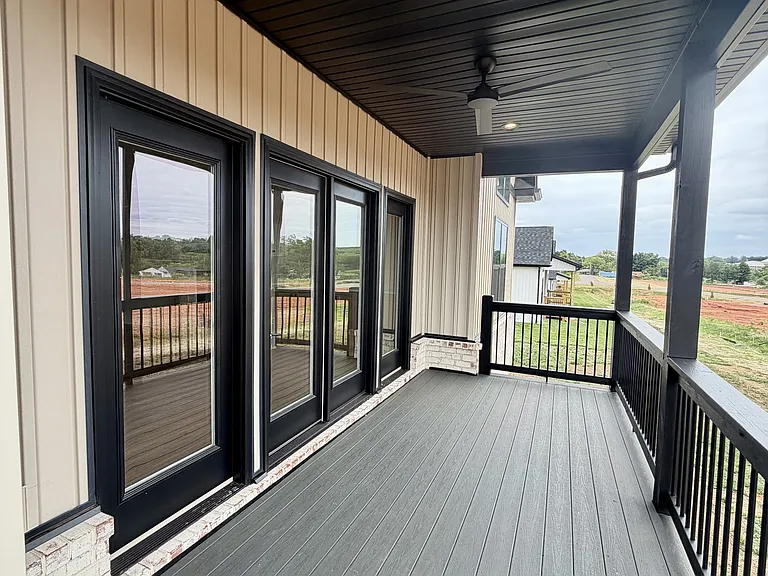 204 Crest Ridge Ct — Photo 15