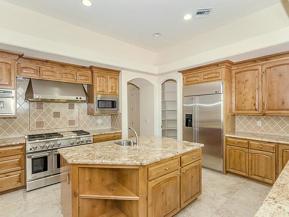 4th image of 8241 W Calle De Montalvo