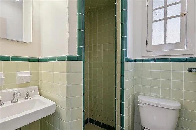 708 Orleans St #3 — Photo 6