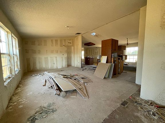 5th image of 21397 Main Dr