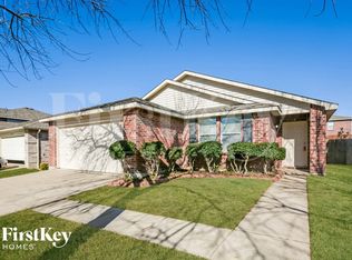 1941 Lariat Dr, Justin, TX 76247