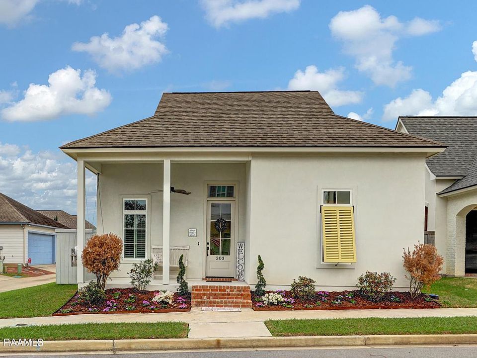 1st image of 303 Catalina Ln