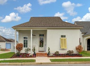 303 Catalina Ln, Youngsville, LA 70592