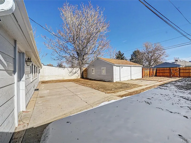 1764 Oakland St — Photo 19