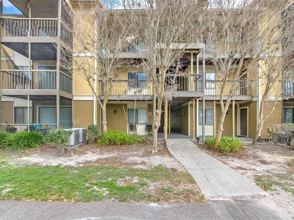 13403 Arbor Pointe Cir APT 304, Tampa, FL 33617