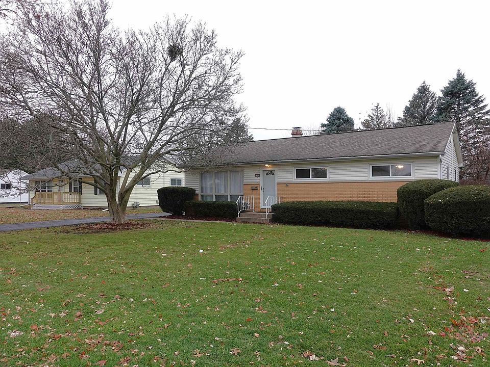 1st image of 1368 Spruce Ave