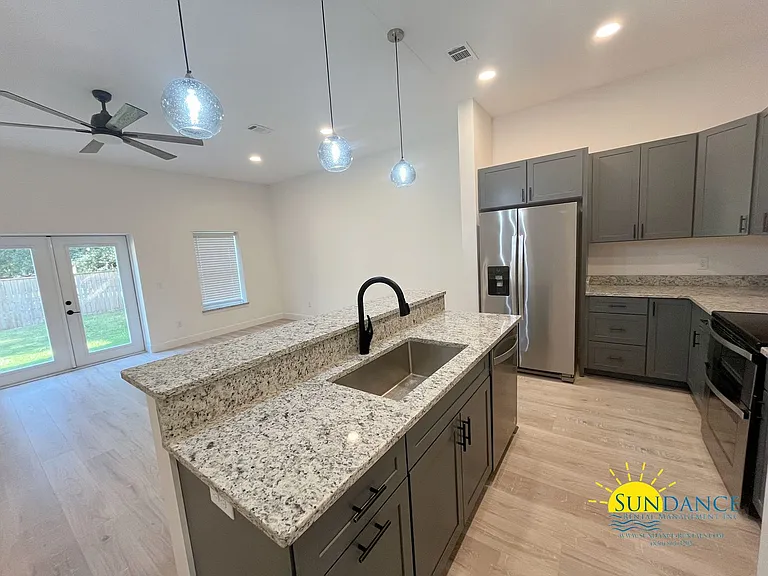 1747 Hopper St — Photo 8