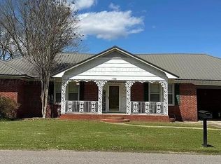 639 Brown St, Sulligent, AL 35586