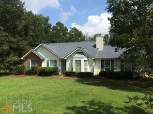 10 Richmond Pl, Newnan, GA 30265