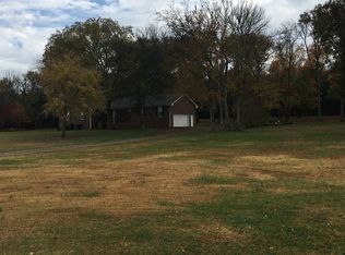 736 Goshen Rd, Lebanon, TN 37087