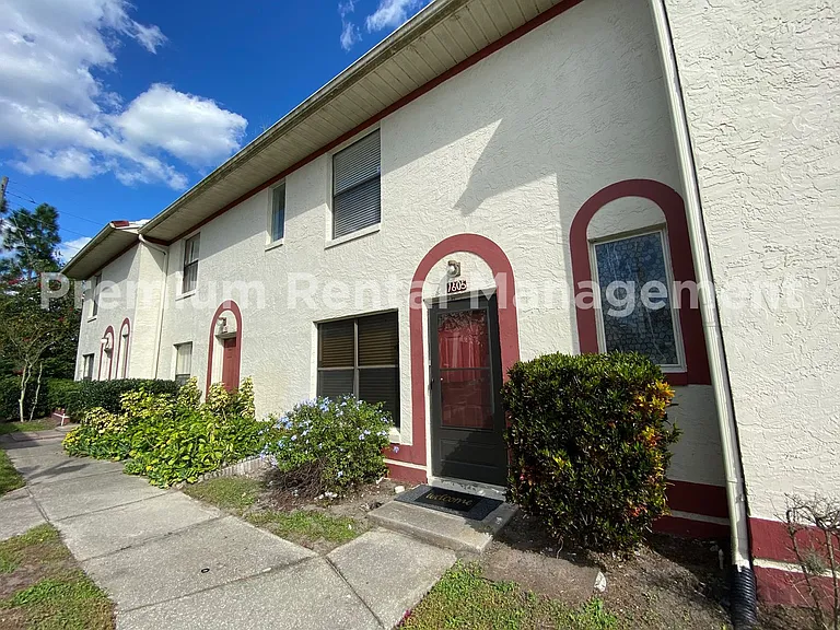 1605 Shady Ridge Ct — Photo 1