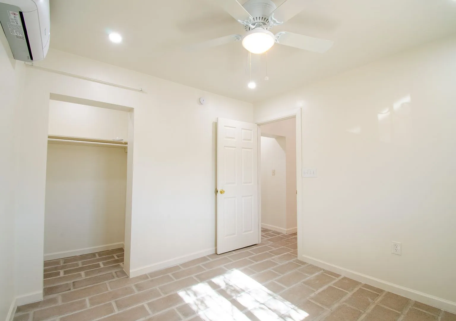 Newly Remodeled Home Near University of Arizona! — Photo 1