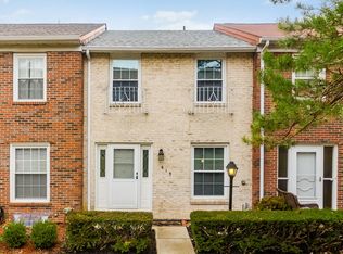 619 Simbury St, Columbus, OH 43228