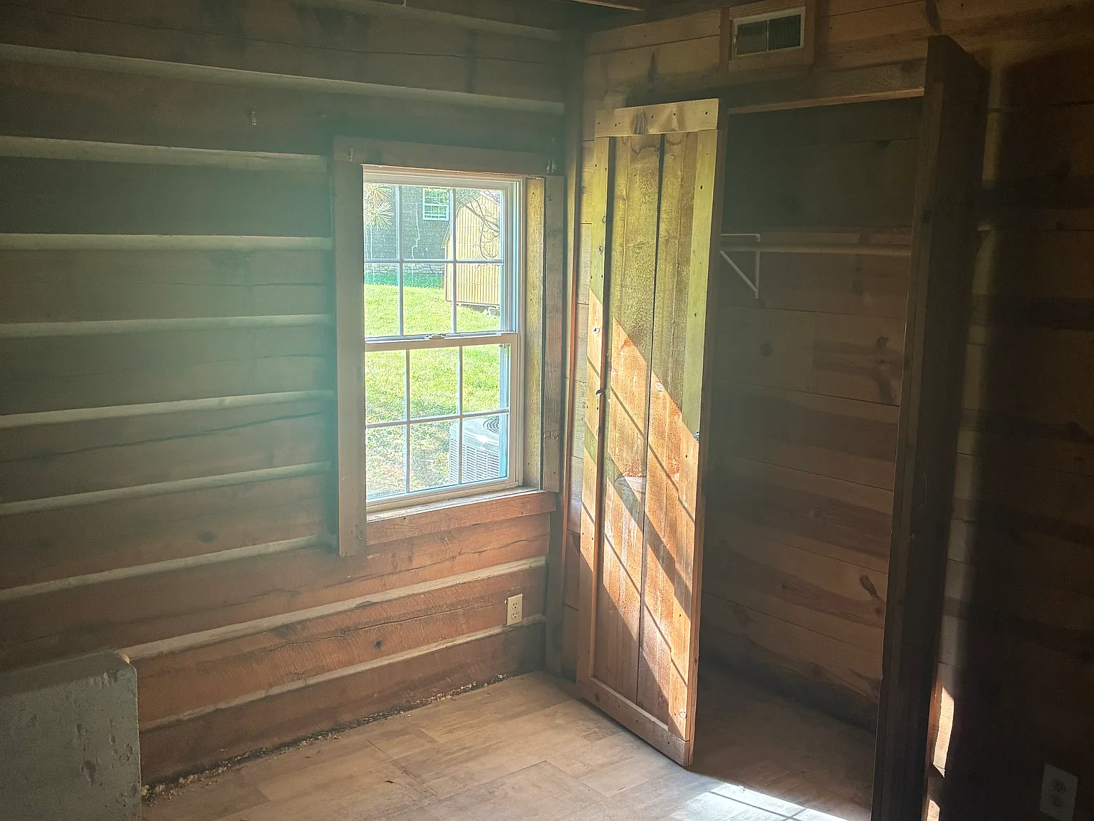 3 bed, 1032 sqft, $1,100 — Photo 4
