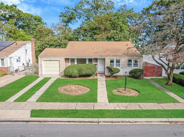 79 Roberts, Roosevelt, NY 11575