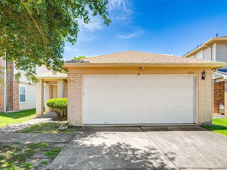 4226 Richmeadow Dr — Photo 3