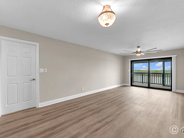 821 Bahia Del Sol Dr #B — Photo 10