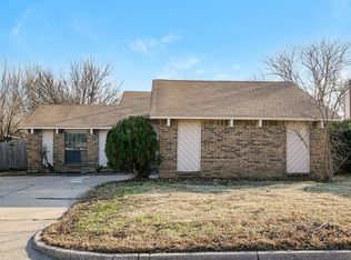 416 Rifleman Trl, Arlington, TX 76002