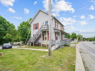 32-34 Worcester Rd, Charlton, MA 01507