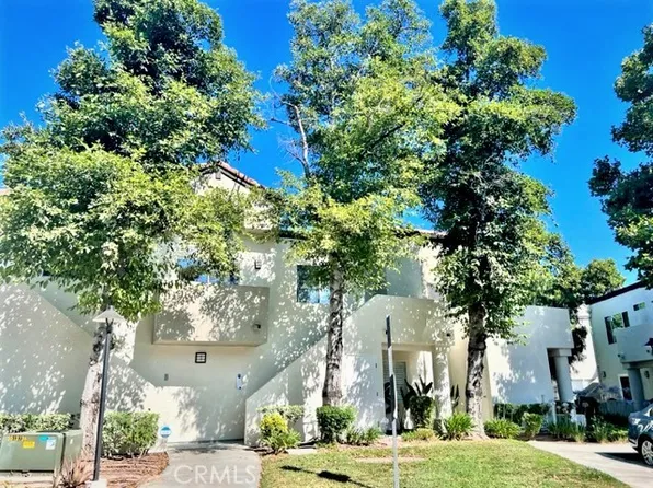 24491 Valle Del Oro Unit 204, Santa Clarita, CA 91321