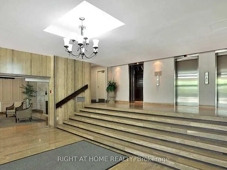 1359 White Oaks Blvd #1103 — Photo 3