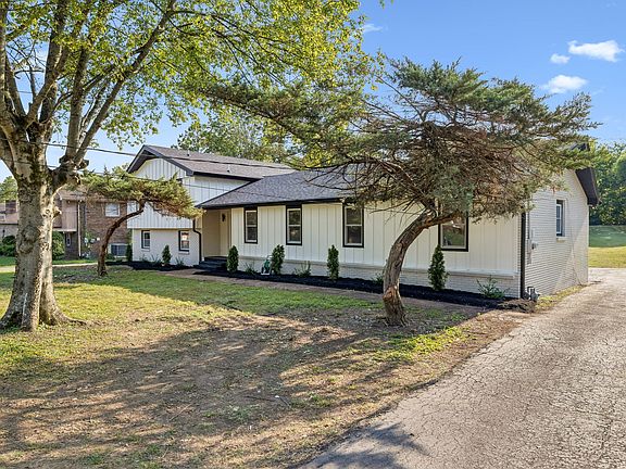 4th image of 1284 Cheyenne Blvd