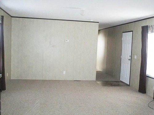 2nd image of 171 Roxbury Park