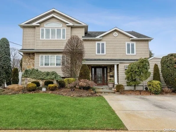 2353 Legion Street, Bellmore, NY 11710