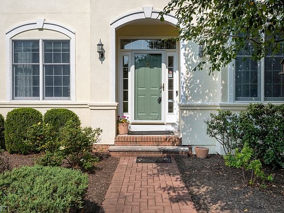 4th image of 5 Alvamar Ct