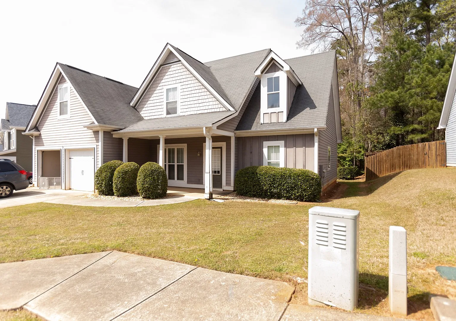 Single family home on west side of Athens! — Photo 1
