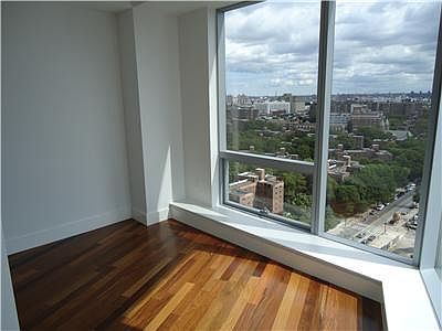 5th image of 150 Myrtle Ave 1806 #1806