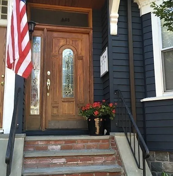 648 E 7th St #3 — Photo 15
