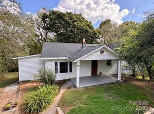 2 Evergreen Ave, Asheville, NC 28806