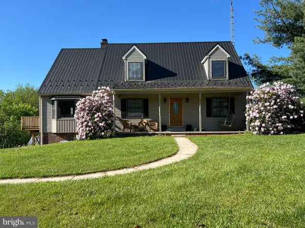6535 Dumeny Rd, Greencastle, PA 17225