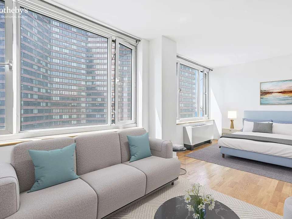 635 W 42nd St #7K