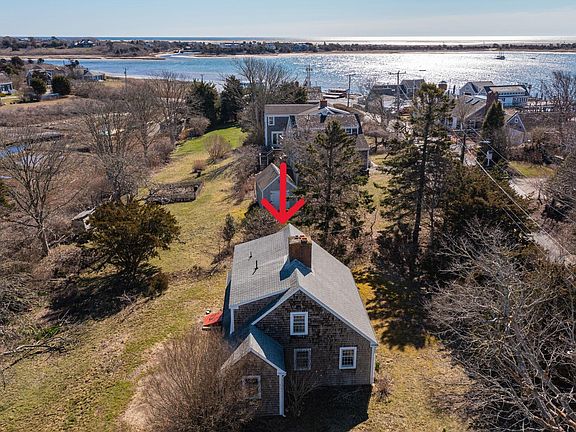 4th image of 42 Champlain Road