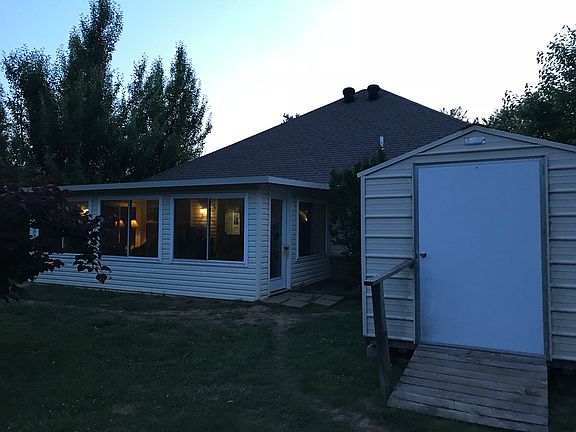 Back entrance into Sunroom