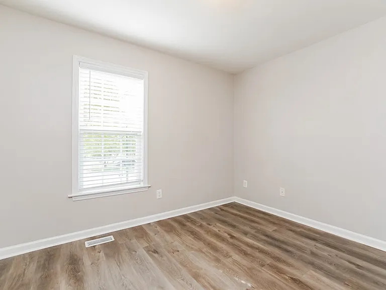 500 Jaffiley Ct — Photo 13