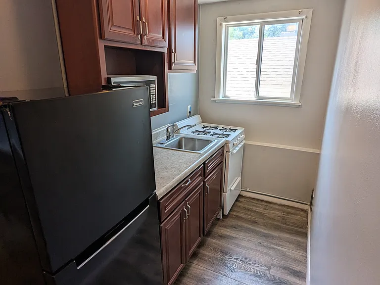 3104 Woodson Rd #7 — Photo 4