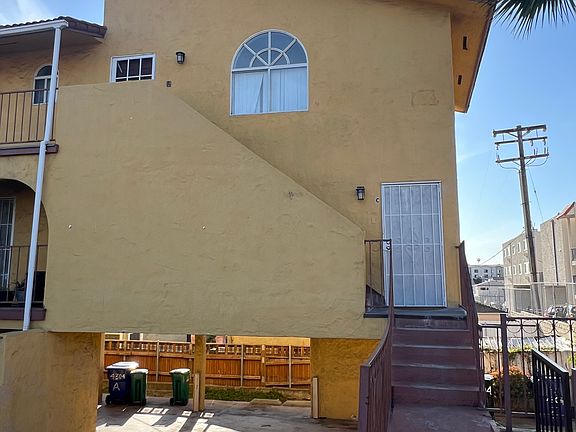 2nd image of 4304 54th St #C